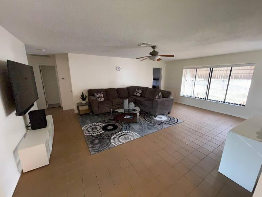 Lakeside Retreat - 3 Bedroom, 2 Bathroom House By The Lake Lakeland Extérieur photo