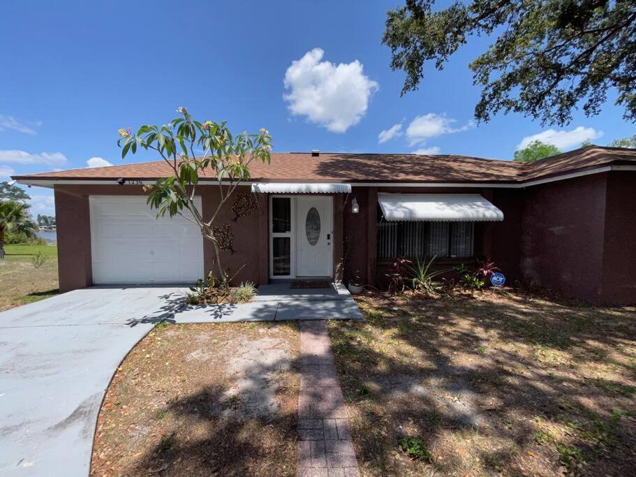 Lakeside Retreat - 3 Bedroom, 2 Bathroom House By The Lake Lakeland Extérieur photo